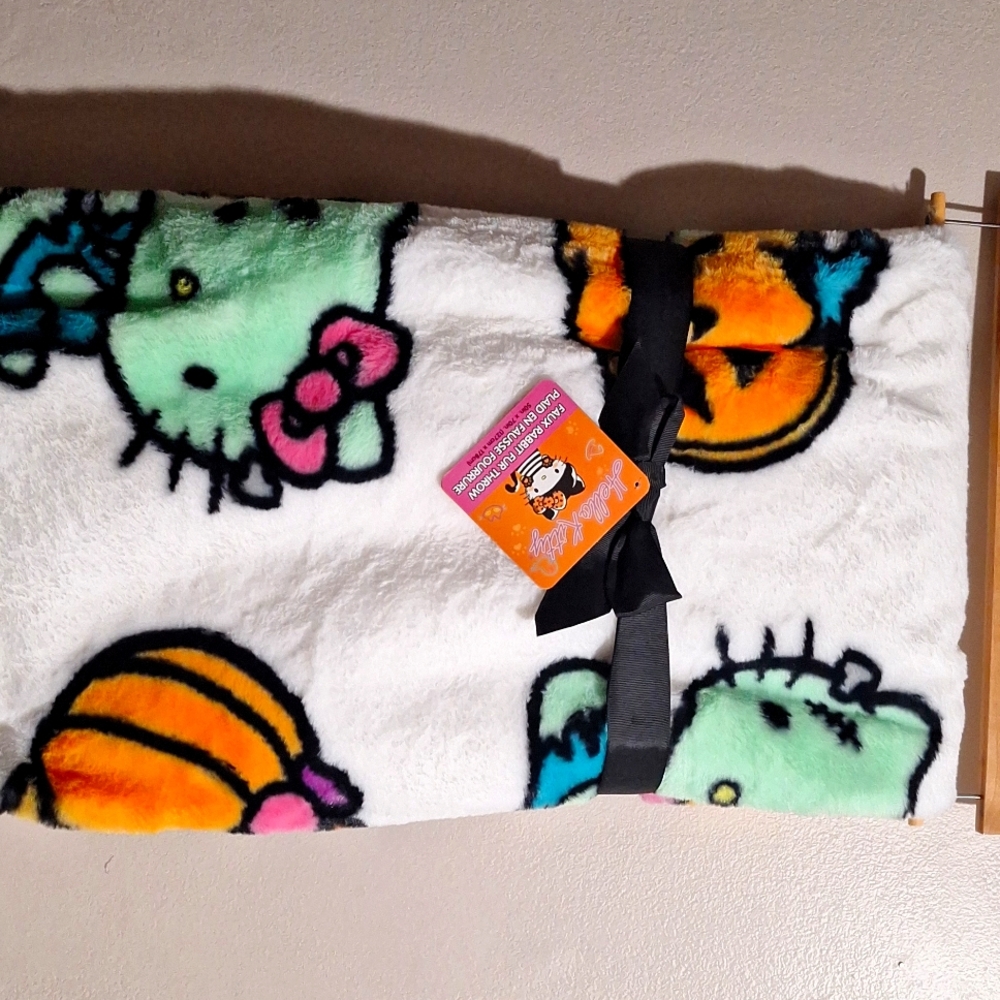 Hello kitty faux rabbit fur Frankenstein blanket